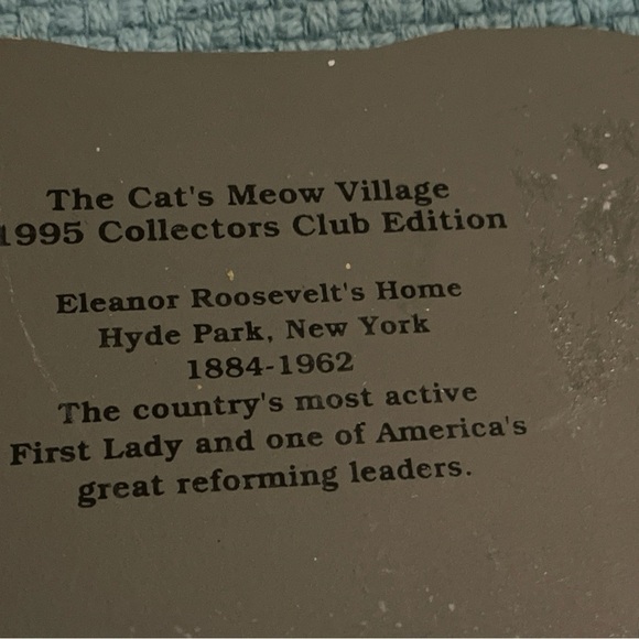 Vintage 1995 CAT'S MEOW ELEANOR ROOSEVELT'S HOME WOOD CUT SHELF SITTER - Picture 5 of 6
